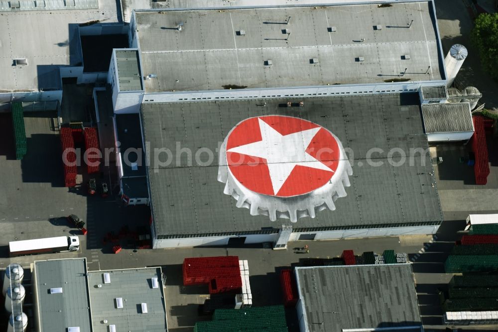 Leipzig from above - Building and production halls on the premises of the brewery Sternburg Brauerei on Muehlstrasse in Leipzig in the state Saxony