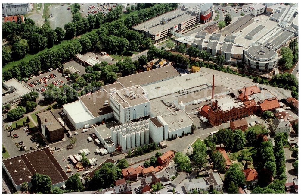 Aerial photograph Bayreuth - Building and production halls on the premises of the brewery on Hindenburgstrasse in Bayreuth in the state Bavaria