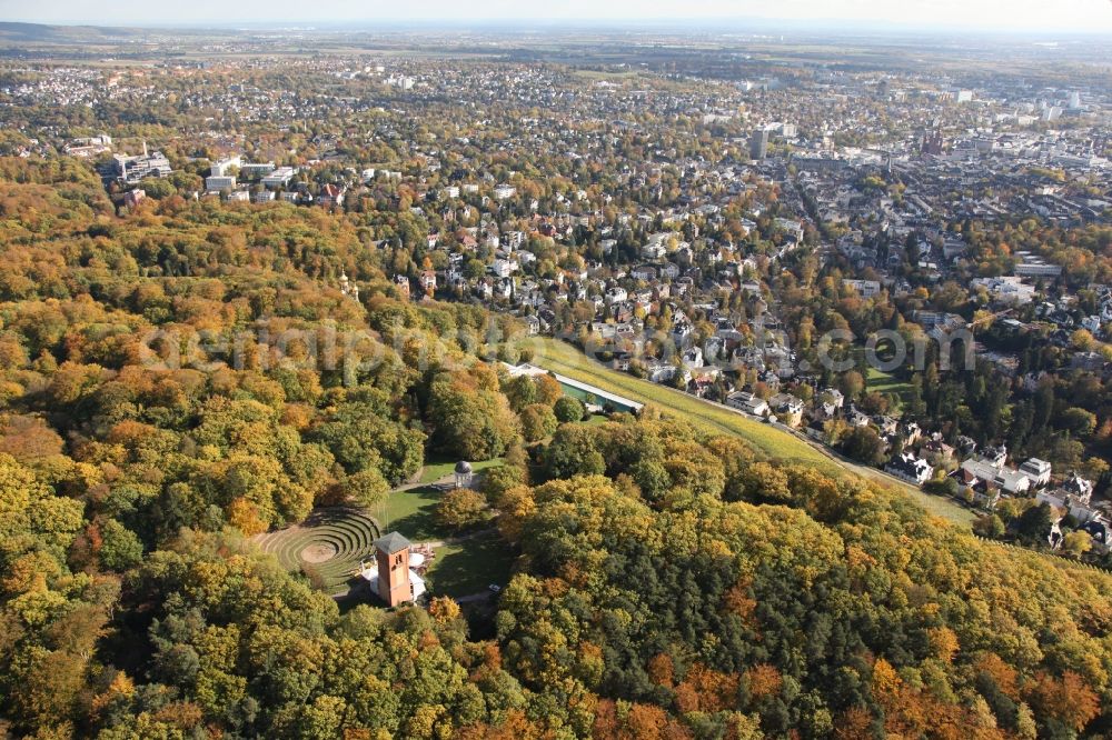 Aerial photograph Wiesbaden - Biergarten The Tower with amphitheater and view temple monopteros in the near of the climbing forrest on the Nero mountain in the northeast of Wiesbaden in Hesse