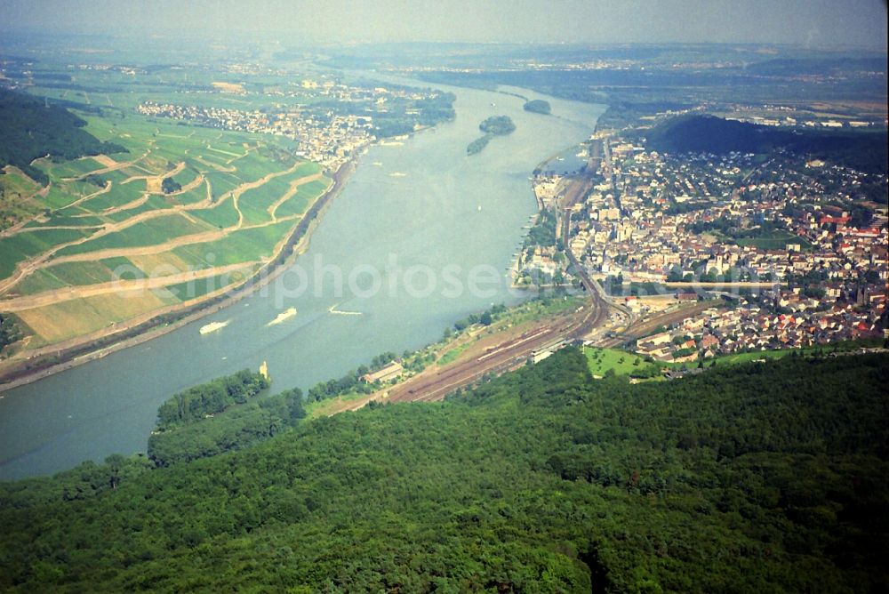 Bingen am Rhein from above - Bingen on the banks of the Rhine in the State of Rhineland-Palatinate