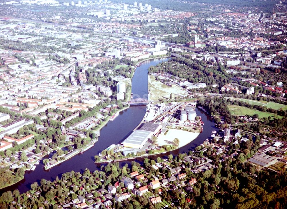 Berlin from above - Wharves and piers with ship loading terminals in the inner harbor Suedhafen on the Havel river in the district Spandau in Berlin, Germany