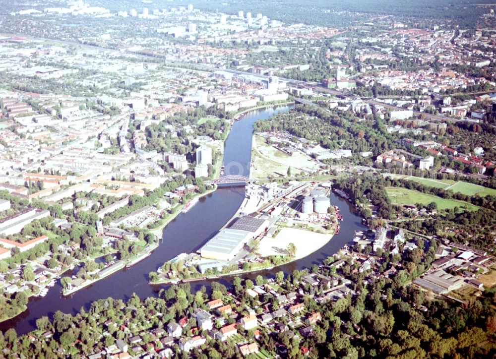 Berlin from the bird's eye view: Wharves and piers with ship loading terminals in the inner harbor Suedhafen on the Havel river in the district Spandau in Berlin, Germany