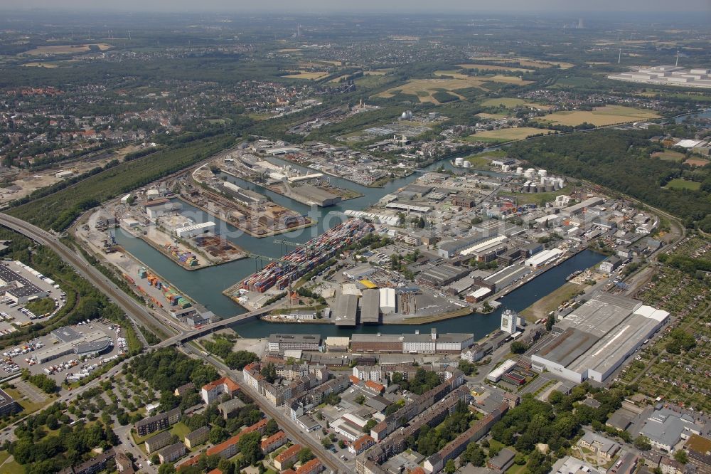 Dortmund from the bird's eye view: Inland waterway Centre Port of Dortmund in North Rhine-Westphalia