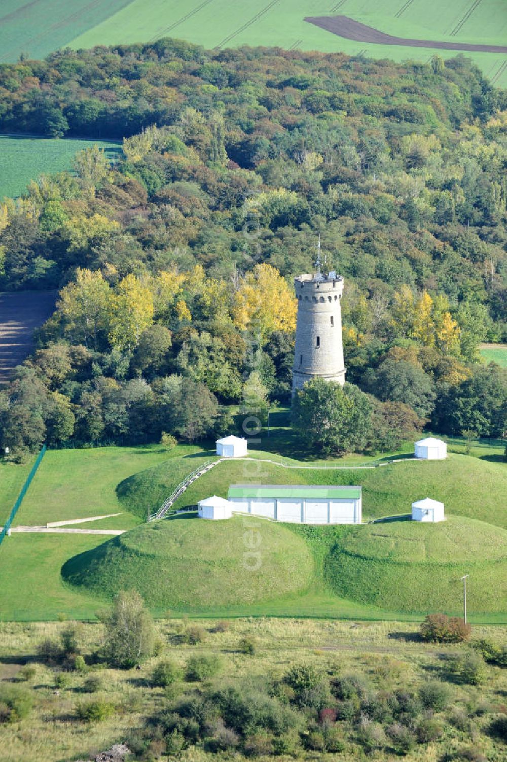 Calbe from the bird's eye view: Blick auf den Bismarckturm an den Wasserspeichern auf dem Wartenberg bei Calbe in Sachsen-Anhalt. View the Bismarck Tower in Calbe in Saxony-Anhalt.