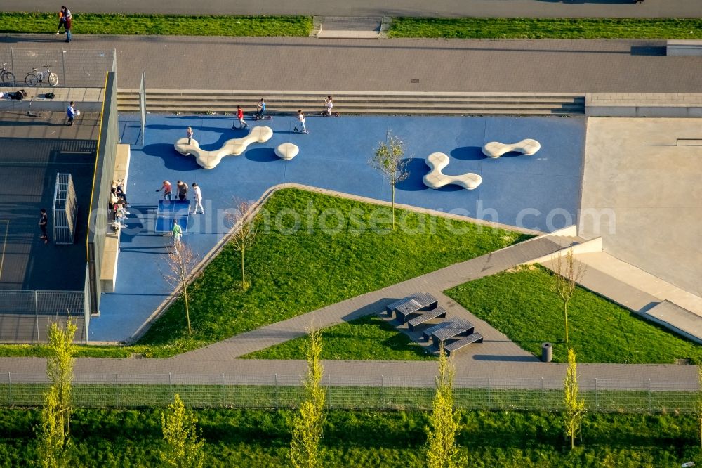 Hamm from above - Blue tennis court Leisure Centre Lippe Hamm - Franz shaft in Hamm in North Rhine-Westphalia