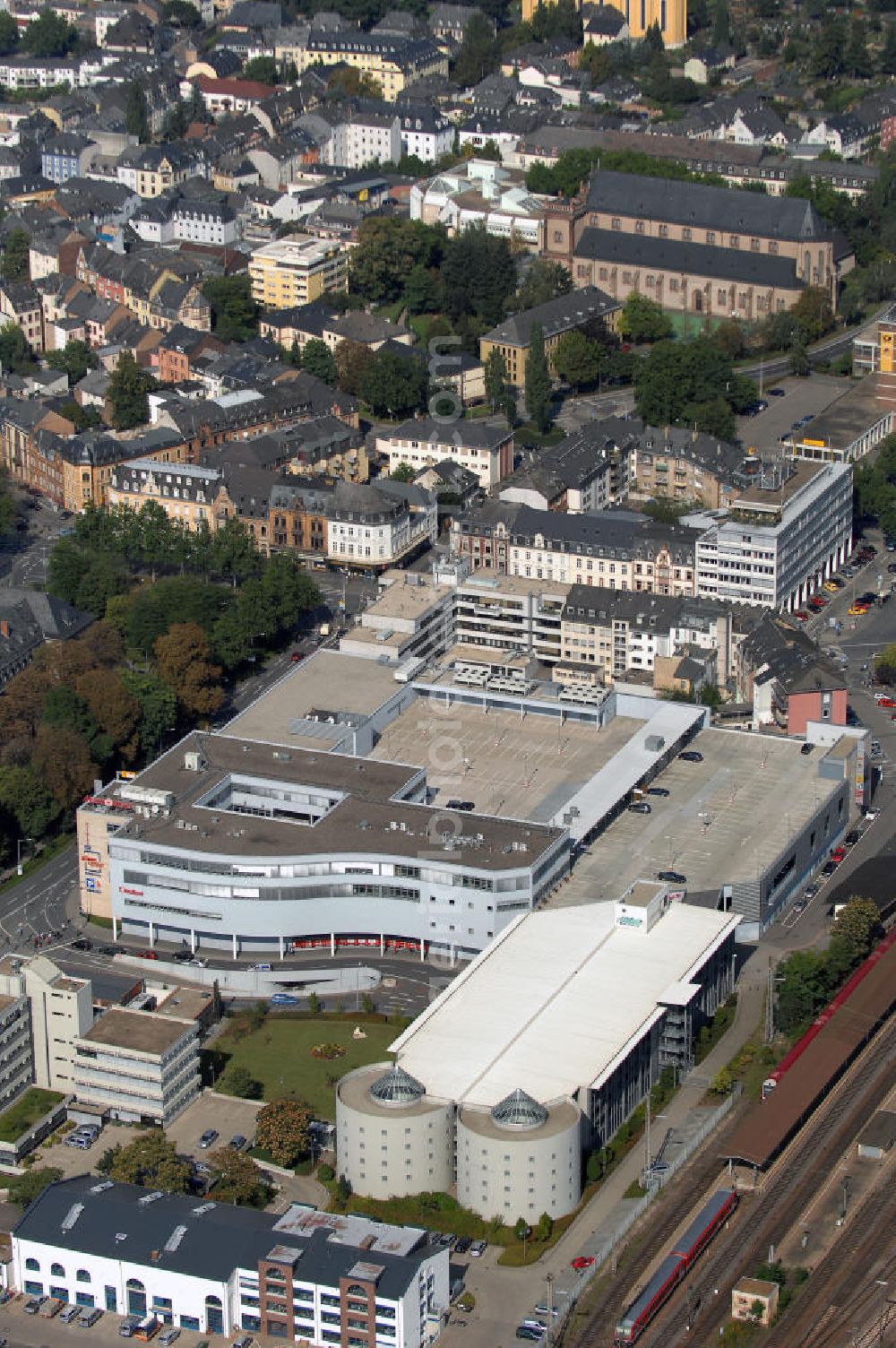 Aerial photograph TRIER - Blick auf das Alleencenter Truer an der Ostallee 3-5 in 54290 Trier. Betrieber ist die FM Facility Management GmbH