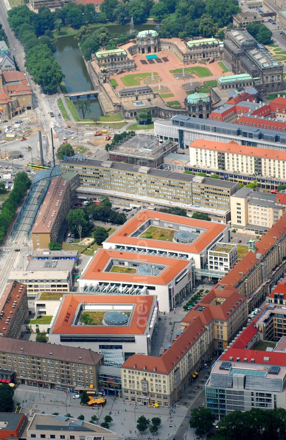 Aerial image Dresden - Blick auf die Altmarkt-Galerie in der Dresdner Altstadt. Sie ist ein Projekt der ECE Projektmanagement GmbH und Co. KG. Kontakt: ECE-CENTERMANAGEMENT: Altmarkt-Galerie Dresden, Center-Management, Webergasse 1, 01067 Dresden, Telefon: 0351 482040, Fax: 0351 4820499, email: service@altmarkt-galerie-dresden.de,