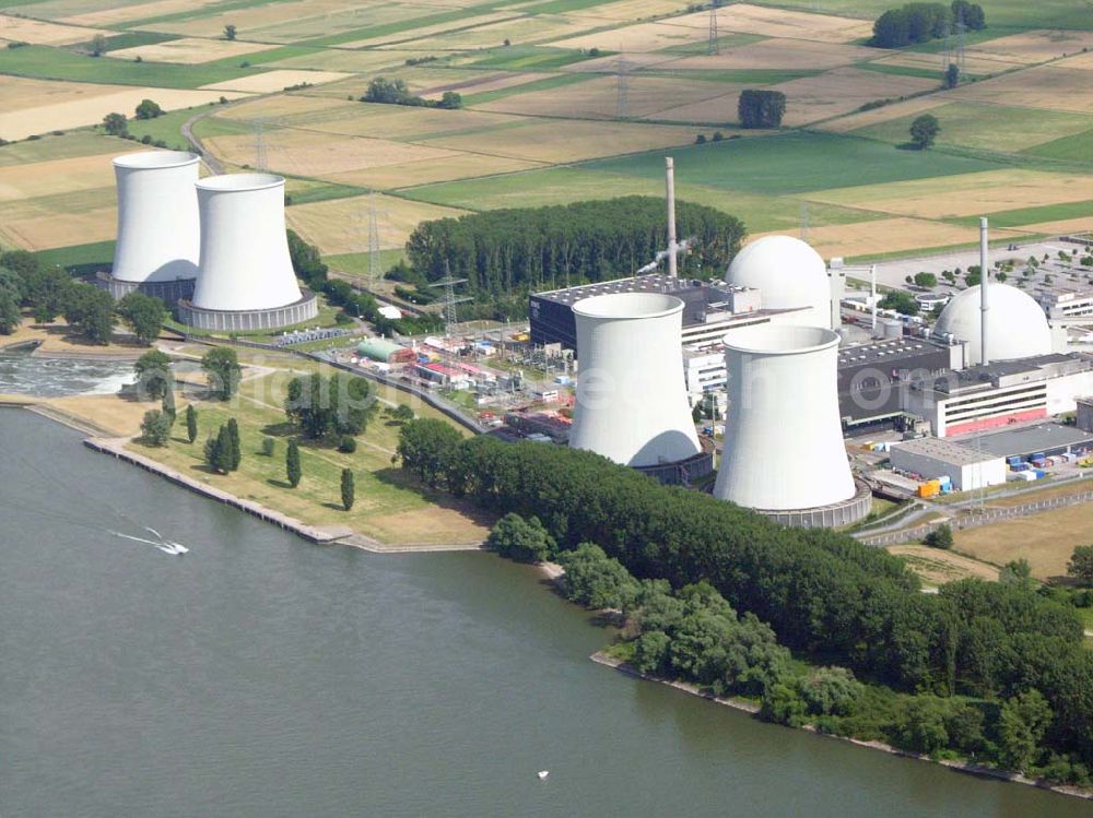 Röhrsweiler bei Hamm / Hessen from the bird's eye view: Blick auf das Atomkraftwerk AKW Röhrsweiler am Rhein.