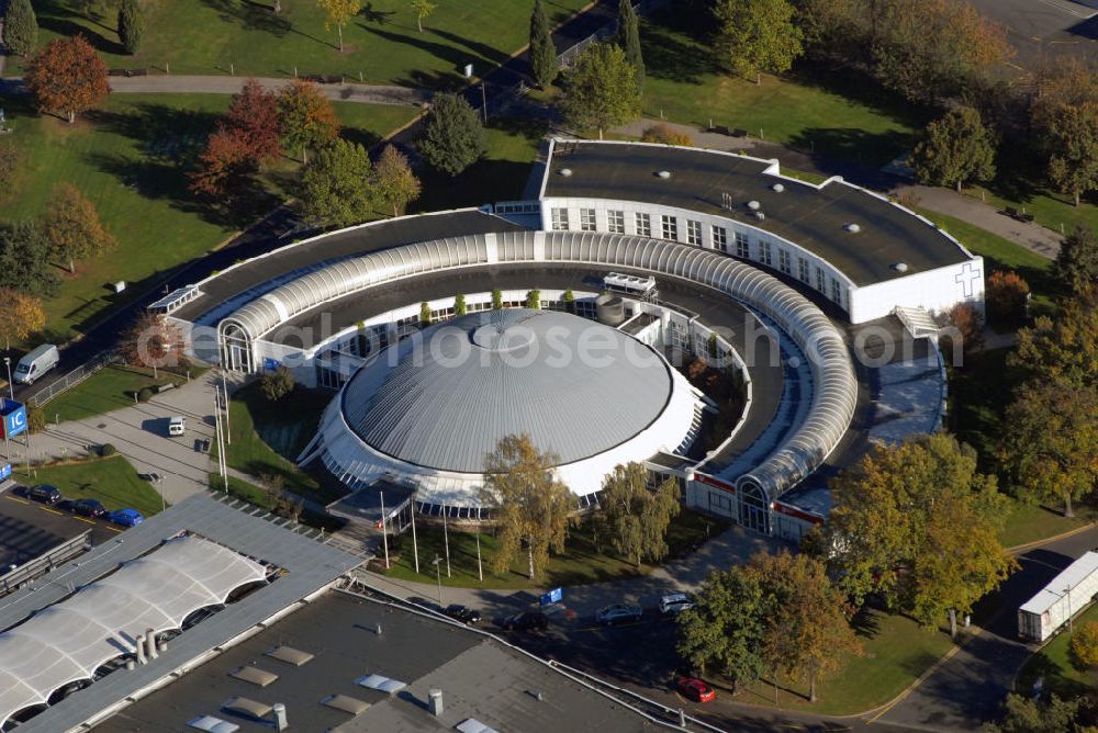 Aerial photograph Hannover - Blick auf die Messehalle IC direkt hinter dem Convention Center auf dem Messegelände Hannover. Kontakt: Deutsche Messe, Messegelände 30521 Hannover, Tel. +49(0)511 89 0, Fax +49(0)511 89 32626, Email: info@messe.de