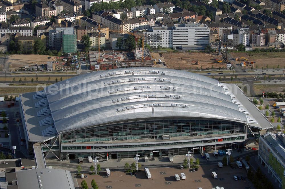 Aerial photograph Frankfurt am Main - Blick auf das Messe- und Ausstellungsgelände mit Congress- und Festhalle sowie mit der Halle 4a. Im Westen des Geländes ensteht zur Zeit die neue Halle 11. Der Bau wird begleitet mit Webcams und Events. Frankfurt ist der drittgrößte Messeplatz der Welt. Adresse: Messe Frankfurt GmbH, Ludwig-Erhard-Anlage 1, 60327 Frankfurt a. M., Tel. +49 (0)69 75 75 0, Fax +49 (0)69 75 75 64 33