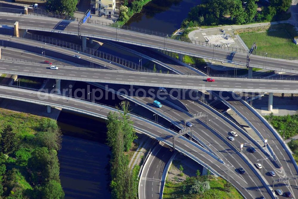 Aerial photograph Berlin - 13.06.2006,Berlin-Neukölln,Luftbildansicht vom Autobahndreieck in Berlin-Neukölln,Es kreuzen sich hier die A 100,die A 179 und die A 113