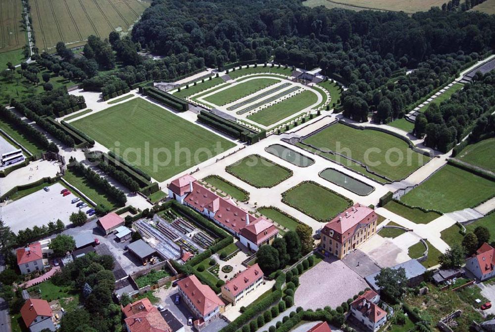 Großsedlitz from the bird's eye view: Blick auf den Barockgarten in Großsedlitz. Mit dem Bau der Gartenanlage wurde 1719 begonnen.Wo früher die höfische Gesellschaft feierte, können heute Besucher sanften Tourismus und Erholung genießen. Kontakt:Barockgarten Großsedlitz, Parkstraße 85, 01809 Heidenau, Tel.: (0 35 29)56 39 0, Fax.: (0 35 29)56 39 99, barockgarten@compuserve.de,