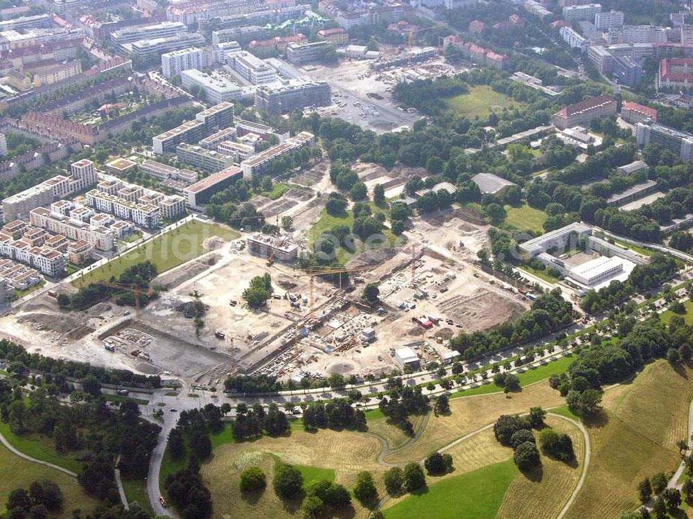 München / Bayern from above - Blick auf das Baugelände des Wohngebietes Olympiapark. Bei CONCEPTBAUGOLD leben Sie direkt am Olympiapark! Wohnen Sie in der besten Ausgangslage .Beim Ackermannbogen in Schwabing kommt das Beste zum Schluss: Mit CONCEPTBAUGOLD wird das letzte Grundstück direkt am Olympiapark bebaut. Beratungspavillion vor Ort: Ackermannstr. 49, 80797 München Mo-So 14.00 - 18.00 Uhr Anruf zum Ortstarif: Telefon: 01801. 266 277, Fax: 089.350 949-41, gold@conceptbau.de