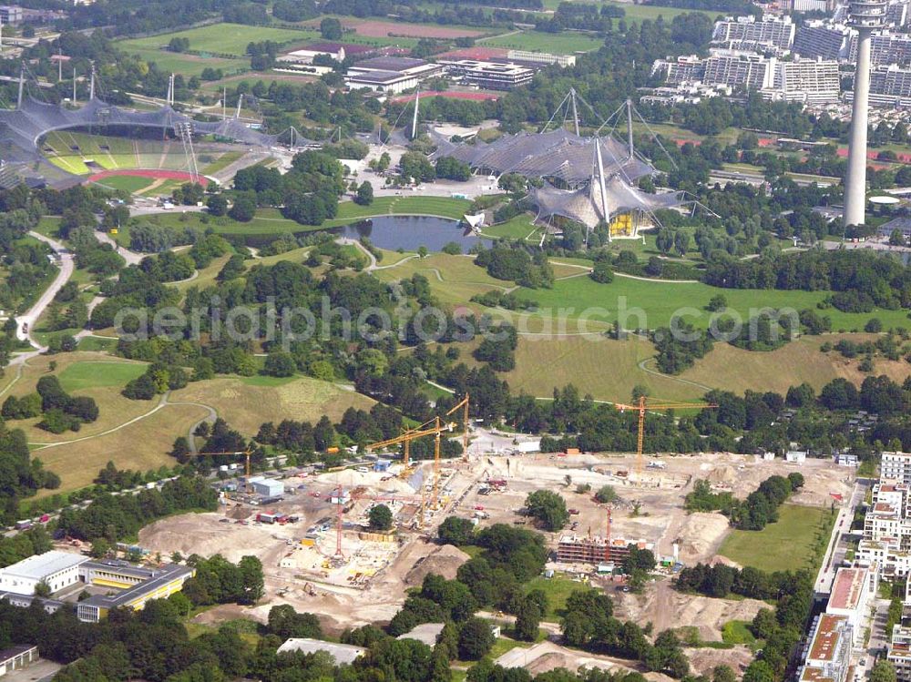 Aerial image München / Bayern - Blick auf das Baugelände des Wohngebietes Olympiapark. Bei CONCEPTBAUGOLD leben Sie direkt am Olympiapark! Wohnen Sie in der besten Ausgangslage .Beim Ackermannbogen in Schwabing kommt das Beste zum Schluss: Mit CONCEPTBAUGOLD wird das letzte Grundstück direkt am Olympiapark bebaut. Beratungspavillion vor Ort: Ackermannstr. 49, 80797 München Mo-So 14.00 - 18.00 Uhr Anruf zum Ortstarif: Telefon: 01801. 266 277, Fax: 089.350 949-41, gold@conceptbau.de