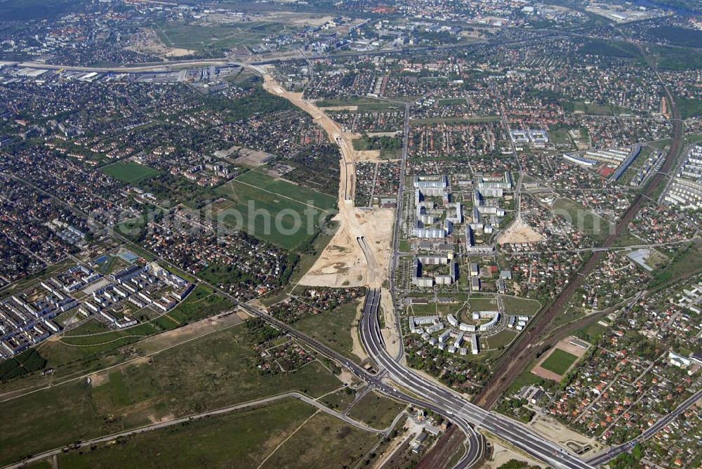 Berlin - Altglienicke from above - Blick auf die Baurarbeiten zur Stadtautobahnanbindung des Flughafens Berlin-Schönefeld im Bereich Altglienicke