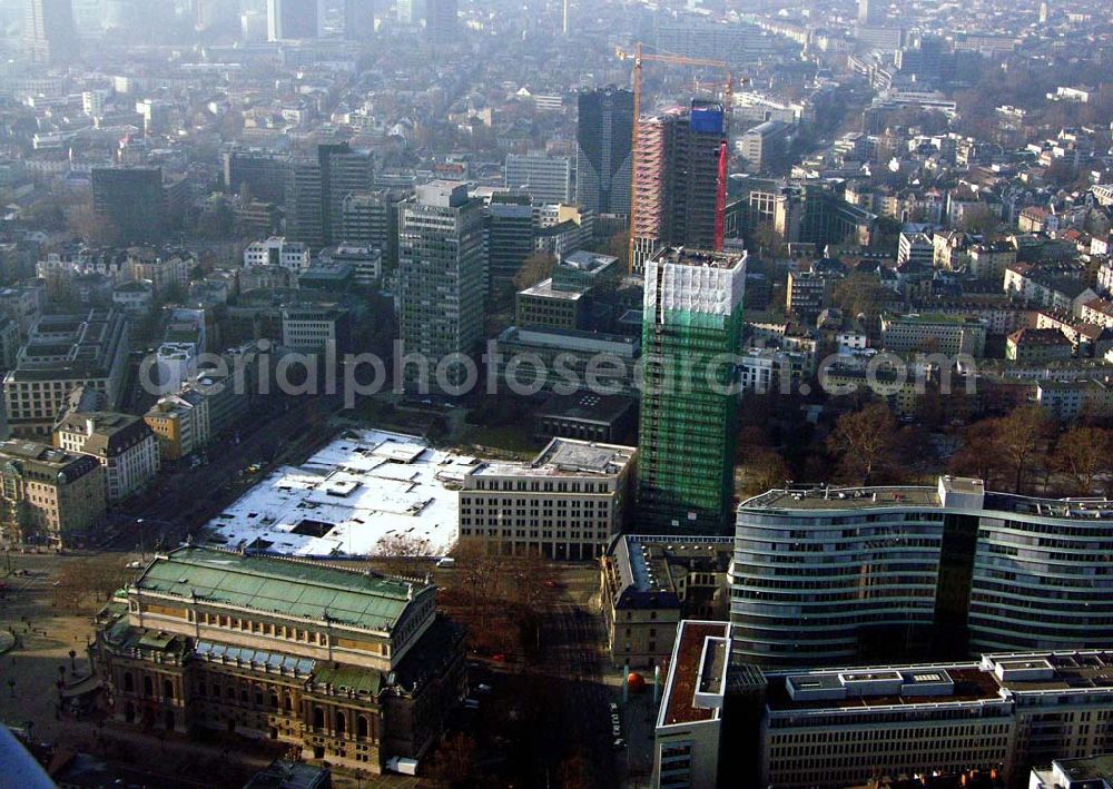 Aerial photograph Frankfurt Main / Hessen - : Büro und Geschäftshausneubau an der Frankfurter Welle. Bauunternehmer ist u.a. HochTiefBau: Geretsrieder Straße 34; Tel. 08638/959-360; Fax 08638/959-370; Email bauhof@waldkraiburg.de