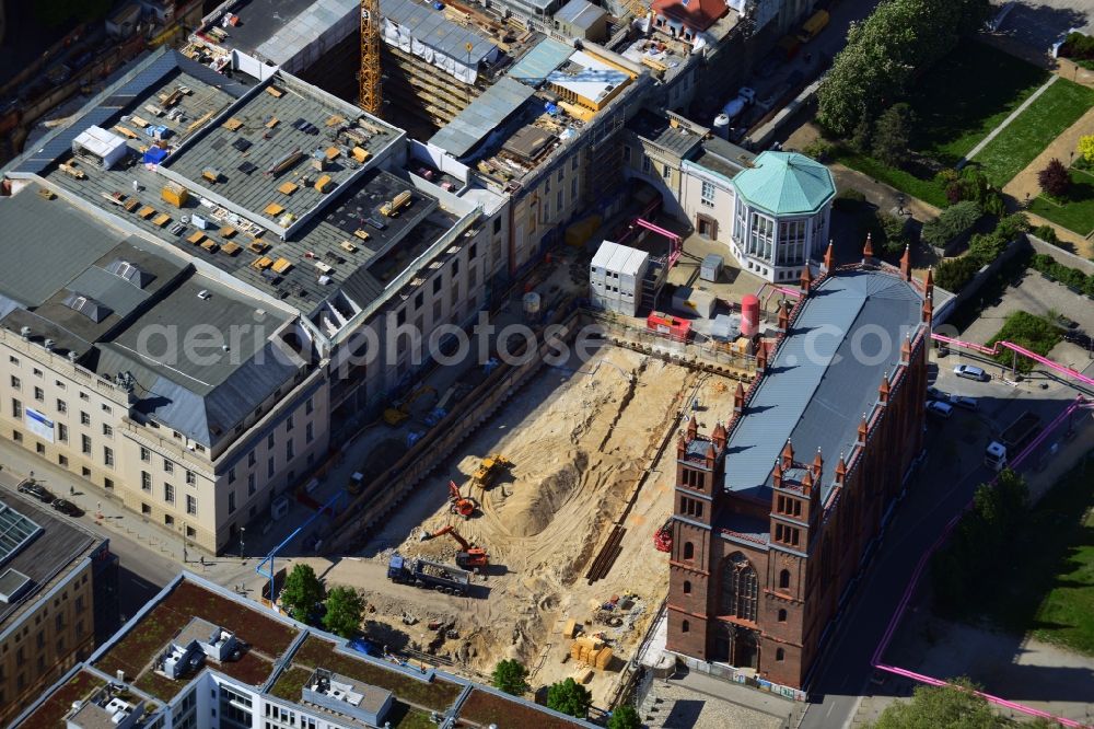 Berlin from the bird's eye view: View of construction site of the Kronprinzengärten in Berlin-Mitte. On the area between the Federal Foreign Office, the Kronprinzenpalais, the Friedrichswerder Church and the Oberwallstreet created an exclusive building complex of luxury apartments. This new project is implemented by the Bauwert Investment Group