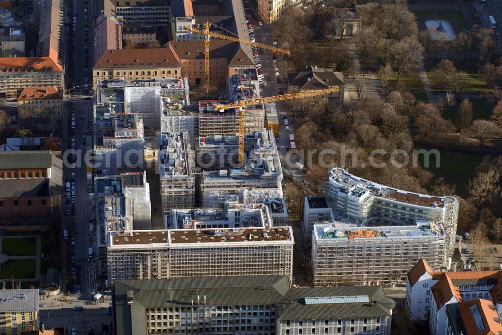 Aerial photograph München - Blick auf die Baustelle der Lenbach Gärten, einem urbanen Wohn- und Geschäftshauskpmplex südlich Abtei und Pfarrei St. Bonifaz. Ein Projekt der FRANKONIA Eurobau AG,Hübeck 5,41334 Nettetal,Tel. 02158-91 53 30,Fax 02158-84 77,Mail: info@frankonia-nettetal.de,