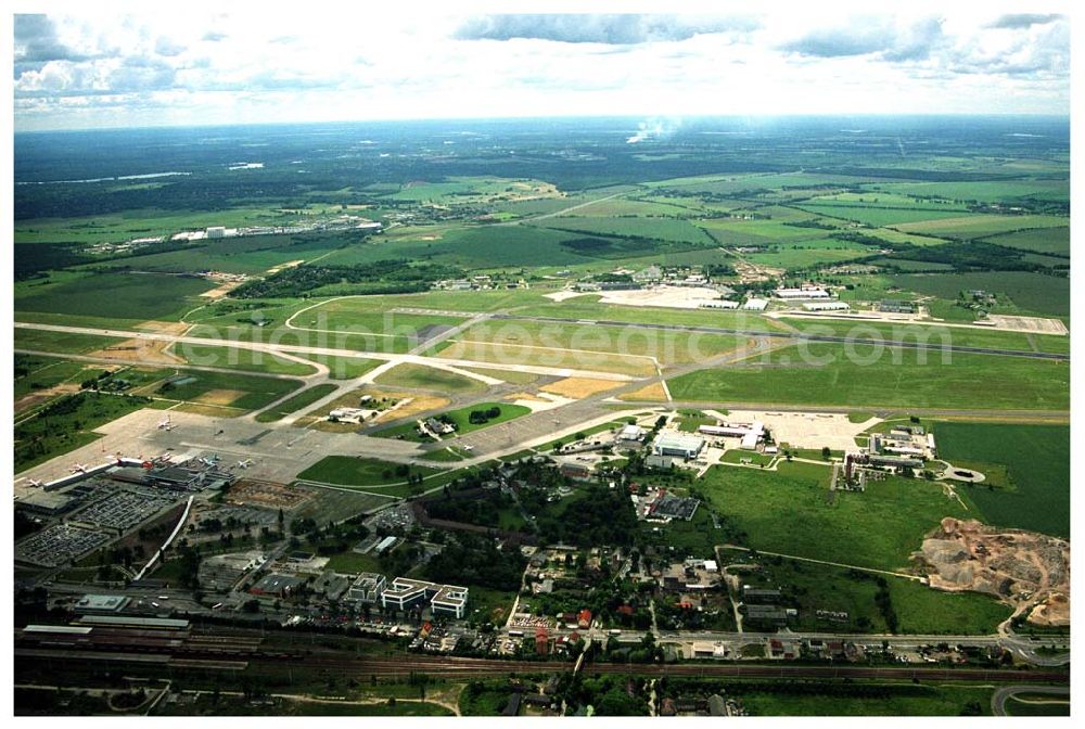 Schönefeld from above - Blick auf den Flughafen Berlin-Schönefeld in der West-Ost-Richtung.