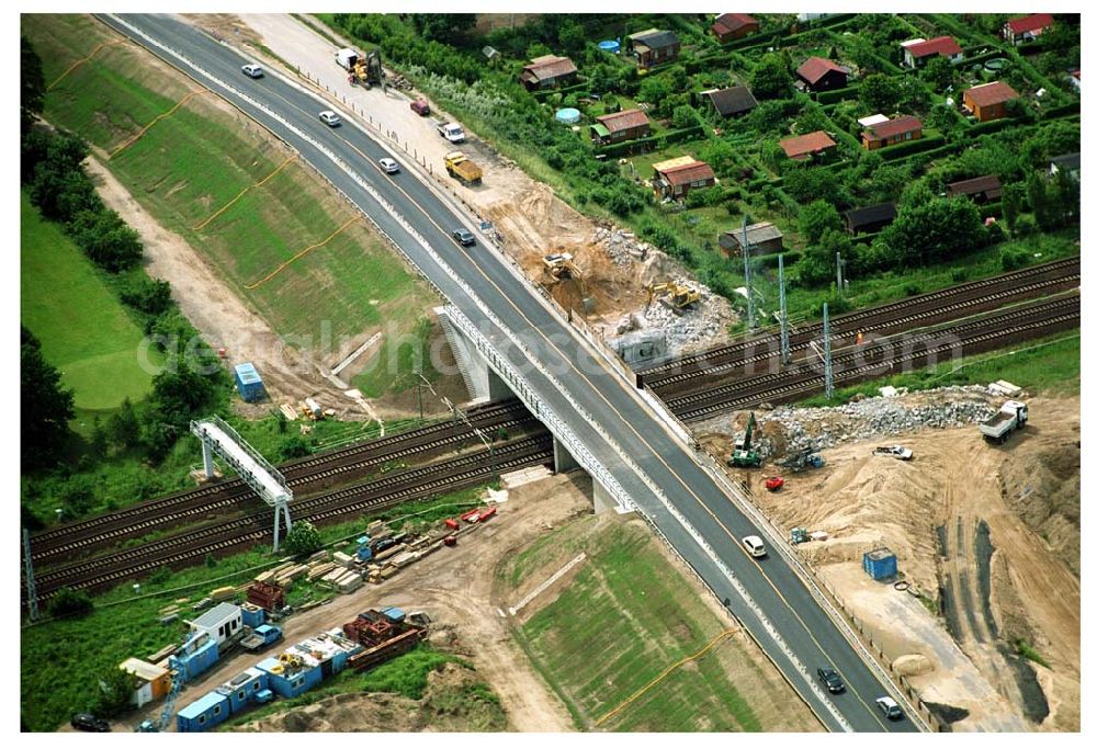 Aerial photograph Mahlow / BRB - 08.06.2005 Blick auf die Baustelle der Schälerbau Berlin GmbH an der Ortsumfahrung Mahlow am Gewerbegebiet 08.06.2005