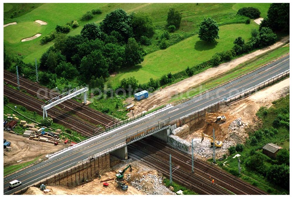 Mahlow / BRB from the bird's eye view: 08.06.2005 Blick auf die Baustelle der Schälerbau Berlin GmbH an der Ortsumfahrung Mahlow am Gewerbegebiet 08.06.2005