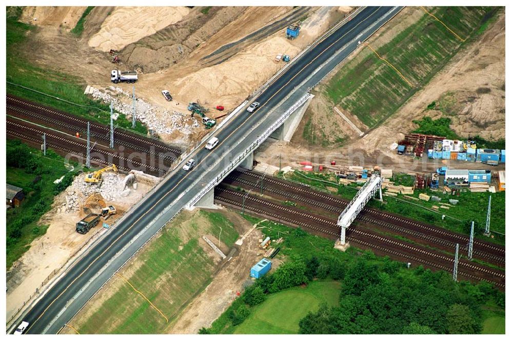 Mahlow / BRB from the bird's eye view: 08.06.2005 Blick auf die Baustelle der Schälerbau Berlin GmbH an der Ortsumfahrung Mahlow am Gewerbegebiet 08.06.2005