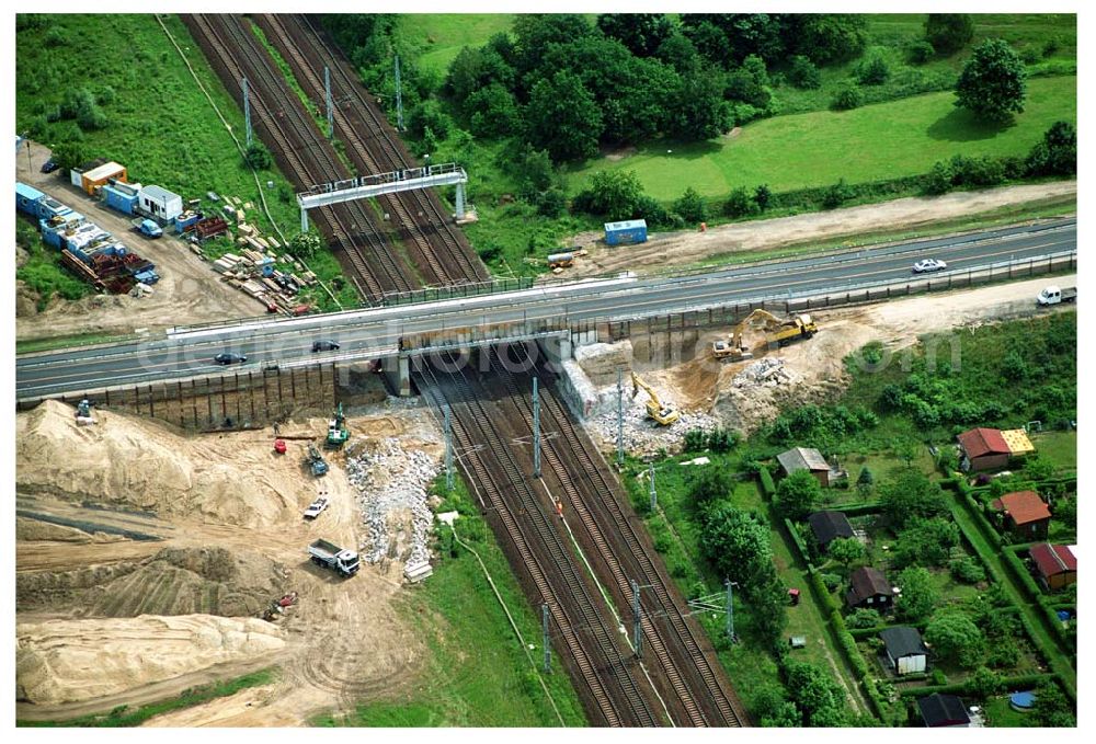 Mahlow / BRB from above - 08.06.2005 Blick auf die Baustelle der Schälerbau Berlin GmbH an der Ortsumfahrung Mahlow am Gewerbegebiet 08.06.2005