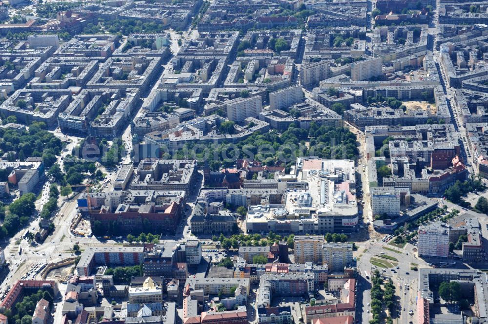 Aerial photograph Stettin / Szczecin - Blick auf die Baustelle vom Neubau des Einkaufszentrums Galeria Kaskada in Stettin / Szczecin durch die STRABAG AG und das ECE Projektmanagement. Construction of the shopping center Galeria Kaskada in Szczecin.