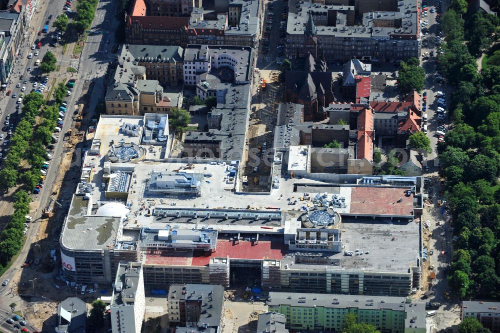 Aerial image Stettin / Szczecin - Blick auf die Baustelle vom Neubau des Einkaufszentrums Galeria Kaskada in Stettin / Szczecin durch die STRABAG AG und das ECE Projektmanagement. Construction of the shopping center Galeria Kaskada in Szczecin.