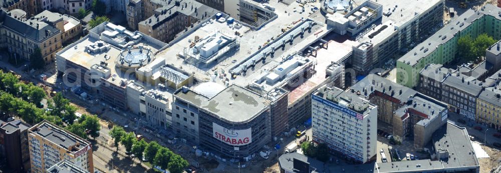 Stettin / Szczecin from the bird's eye view: Blick auf die Baustelle vom Neubau des Einkaufszentrums Galeria Kaskada in Stettin / Szczecin durch die STRABAG AG und das ECE Projektmanagement. Construction of the shopping center Galeria Kaskada in Szczecin.