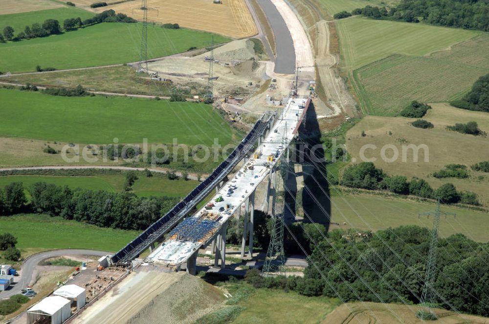 Ettenhausen from above - Blick auf die Baustelle der neuen Nessetalbrücke mit einer Länge von 380 m. Die Brücke ist Teil des Projekt Nordverlegung / Umfahrung Hörselberge der Autobahn E40 / A4 in Thüringen bei Eisenach. Durchgeführt werden die im Zuge dieses Projektes notwendigen Arbeiten unter an derem von den Mitarbeitern der Niederlassung Weimar der EUROVIA Verkehrsbau Union sowie der Niederlassungen Abbruch und Erdbau, Betonstraßenbau, Ingenieurbau und TECO Schallschutz der EUROVIA Beton sowie der DEGES.