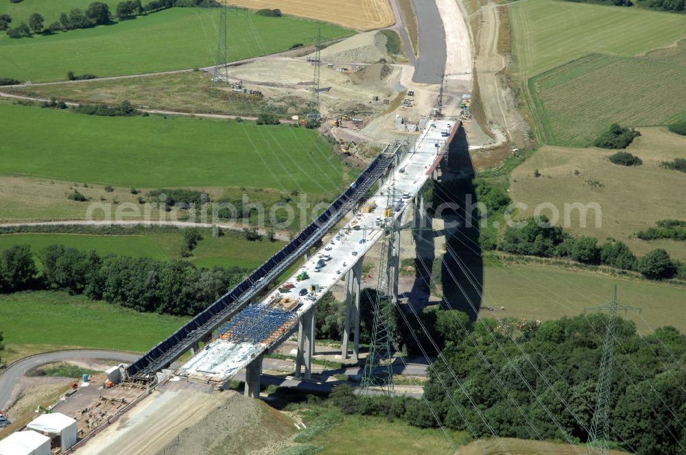 Ettenhausen from the bird's eye view: Blick auf die Baustelle der neuen Nessetalbrücke mit einer Länge von 380 m. Die Brücke ist Teil des Projekt Nordverlegung / Umfahrung Hörselberge der Autobahn E40 / A4 in Thüringen bei Eisenach. Durchgeführt werden die im Zuge dieses Projektes notwendigen Arbeiten unter an derem von den Mitarbeitern der Niederlassung Weimar der EUROVIA Verkehrsbau Union sowie der Niederlassungen Abbruch und Erdbau, Betonstraßenbau, Ingenieurbau und TECO Schallschutz der EUROVIA Beton sowie der DEGES.