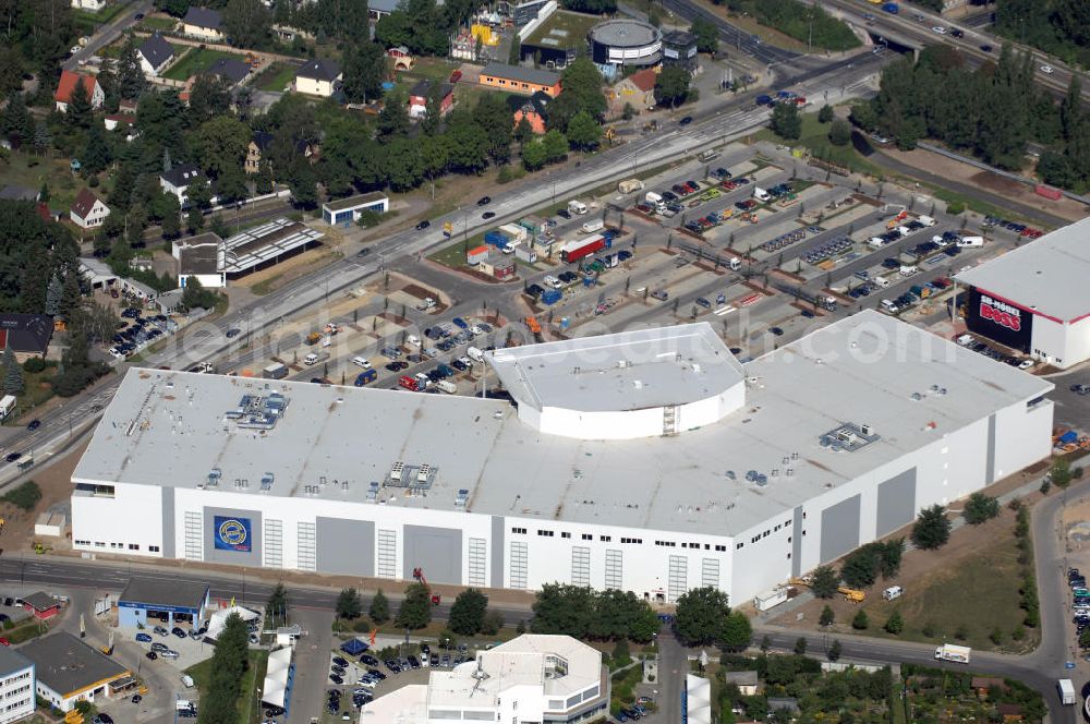 Aerial photograph Potsdam - Blick auf eine Baustelle in Potsdam-Drewitz. Hier entsteht bis August 2008 ein Einrichtungskomplex des Möbelhaus Porta und der Discounter Möbel Boss. Es sollen 250 Arbeitsplätze geschaffen werden und 50 Mio. Euro investiert werden. Kontakt: Porta Möbel Handelsgesellschaft mbH & Co. KG, Bakenweg 16 - 20, 32457 Porta Westfalica, Tel. +49 (0)5731 609 0