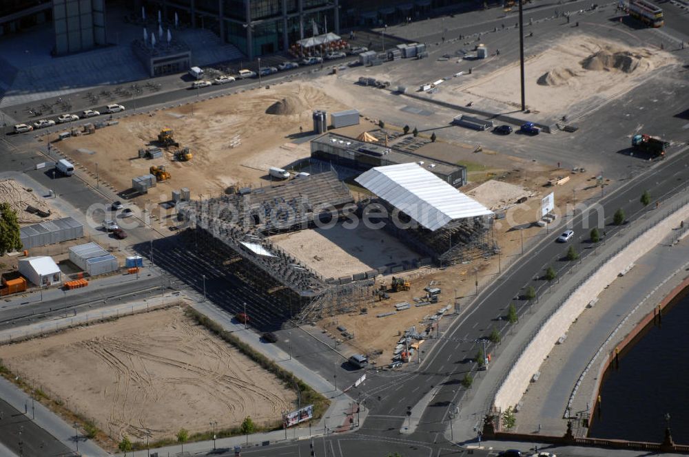 Aerial photograph Berlin - Blick auf die Beachvolleyballarena vom Grand Slam Turnier 2008 auf dem Washingtonplatz am Hauptbahnhof. Das erste Tunier von sechs Swatch-FIVB Tunieren fand vom 09.07. - 15.07.2008 statt.