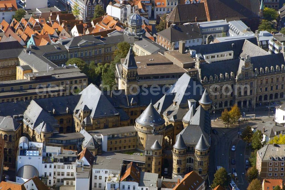 Aerial image Bremen - Bremen,13.09.2006,Blick auf Bremen mit alter Polizei Hauptwache,Sie befindet sich direkt im Stadtkern in der Nähe des Bremer Doms, Anschrift: Alte Polizei Hauptwache,Am Wall 201,28195 Bremen,Tel.: 0421-3620