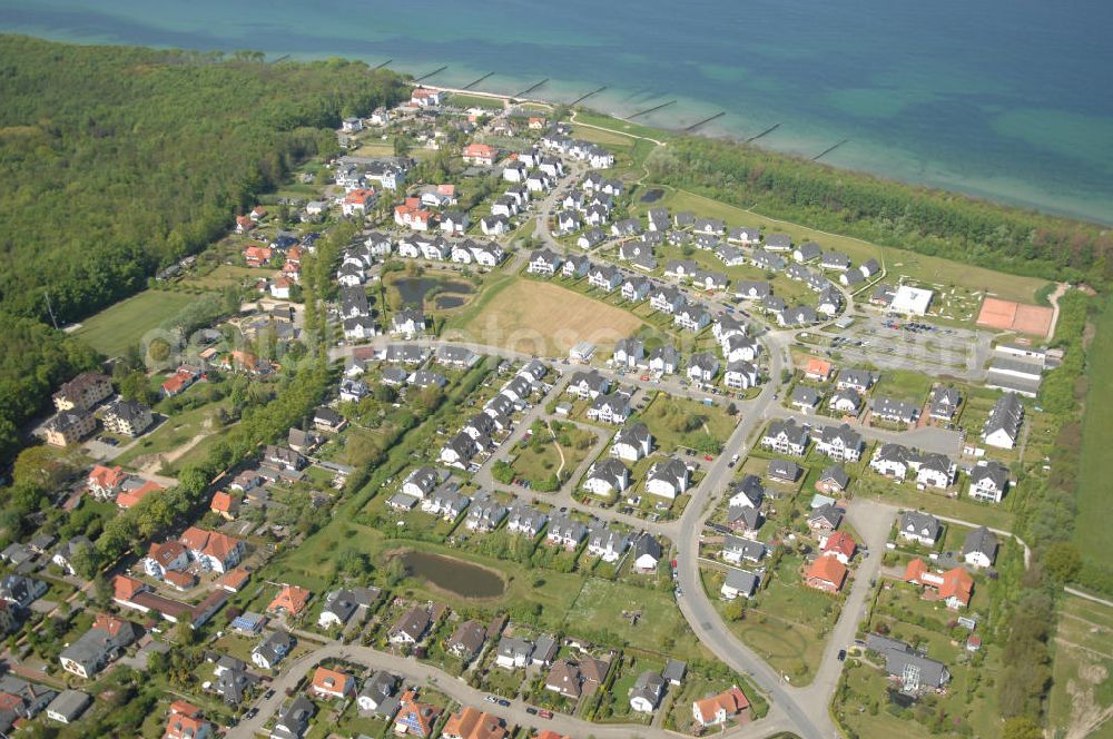 Nienhagen from above - Blick auf den Nordteil vom Kurort Nienhagen. Als Ostseebad sind hier viele Hotels, Pensionen und Ferienhäuser ansässig. Homepage: