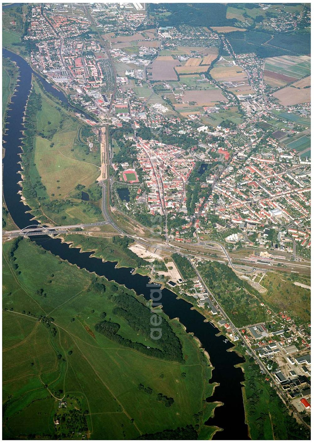 Aerial photograph Wittenberg - Bau der Ortsumgehungsstraße B2 / B 187 südöstlich in Wittenberg an der Elbe. Projektsteuerung: Schüßler-Plan Ingenieurgesellschaft für Bau- und Verkehrswegeplanung mbH.