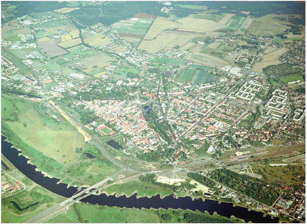 Aerial photograph Wittenberg - Bau der Ortsumgehungsstraße B2 / B 187 südöstlich in Wittenberg an der Elbe. Projektsteuerung: Schüßler-Plan Ingenieurgesellschaft für Bau- und Verkehrswegeplanung mbH.