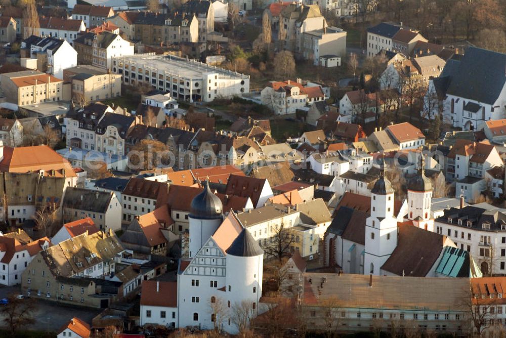 Aerial photograph Wurzen - Stadtansicht von Wurzen mit Blick auf den romanischen Dom St. Marien (rechts) und Schloss Wurzen (links). Kontakt: Schloss Wurzen Betriebsgesellschaft mbH, Amtshof 2 04808 Wurzen, Tel. +49(0)3425 8535 90, Fax +49(0)3425 8537 43, Email: info@schloss-wurzen.de; Dom St. Marien Ev.-Luth. Pfarramt Wurzen, Domplatz 9 04808 Wurzen, Tel. +49(0)3425 9050 0, Email: kg.wurzen@evlks.de