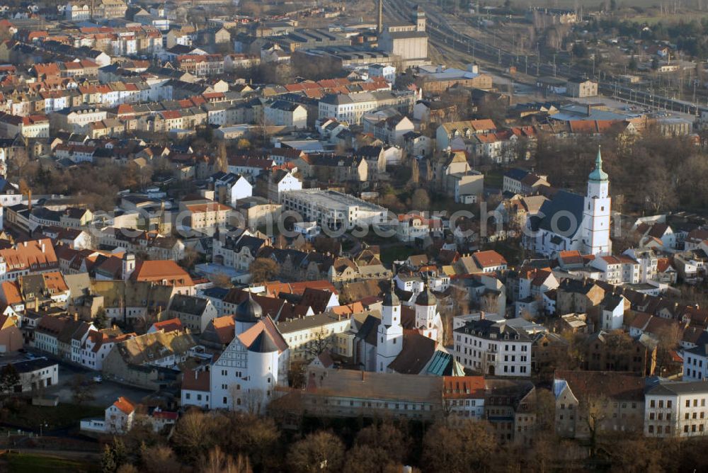 Aerial photograph Wurzen - Stadtansicht von Wurzen mit Blick auf den romanischen Dom St. Marien (mitte), Schloss Wurzen (links) und der Stadtkirche St. Wenceslai (rechts) aus dem 13. Jahrhundert. Kontakt: Schloss Wurzen Betriebsgesellschaft mbH, Amtshof 2 04808 Wurzen, Tel. +49(0)3425 8535 90, Fax +49(0)3425 8537 43, Email: info@schloss-wurzen.de; Dom St. Marien Ev.-Luth. Pfarramt Wurzen, Domplatz 9 04808 Wurzen, Tel. +49(0)3425 9050 0, Email: kg.wurzen@evlks.de; Stadtkirche St. Wenceslai, Wenceslaihof 2, 04808 Wurzen, zuständiges Pfarramt: Ev.-Luth. Pfarramt Wurzen, Domplatz 9 04808 Wurzen, Tel. +49(0)3425 9050 0, Email: kg.wurzen@evlks.de