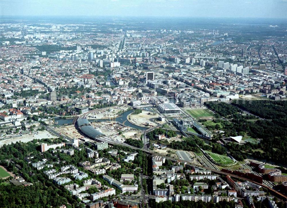 Aerial image Berlin - Moabit / Tiergarten - Blick auf den Berliner Spreebogen / Regierungsviertel von Südwesten (Moabit) her.