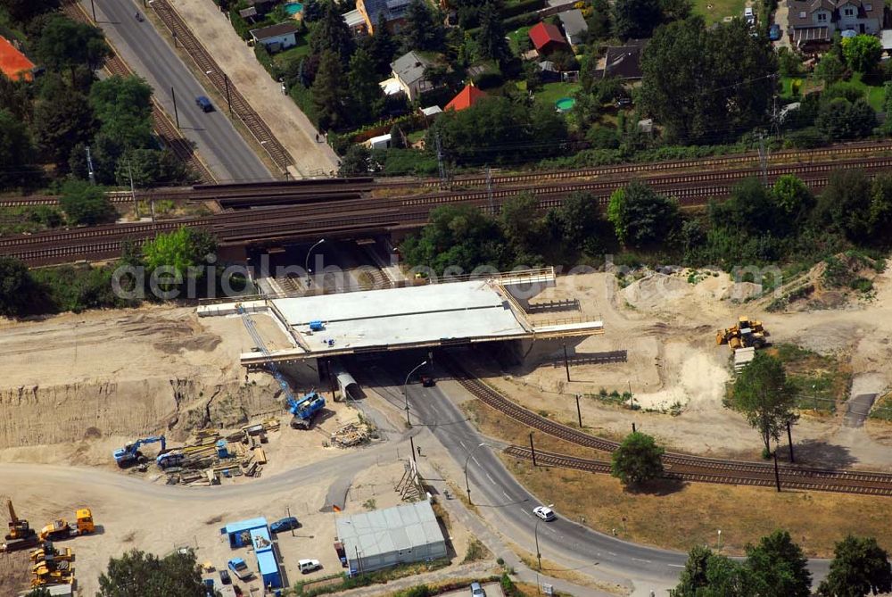 Berlin from the bird's eye view: Blick auf eine Brückenbaustelle der Schälerbau Berlin GmbH in der Dörpfeldstraße in Berlin-Niederschöneweide