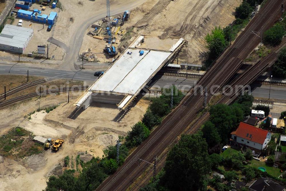 Aerial image Berlin - Blick auf eine Brückenbaustelle der Schälerbau Berlin GmbH in der Dörpfeldstraße in Berlin-Niederschöneweide