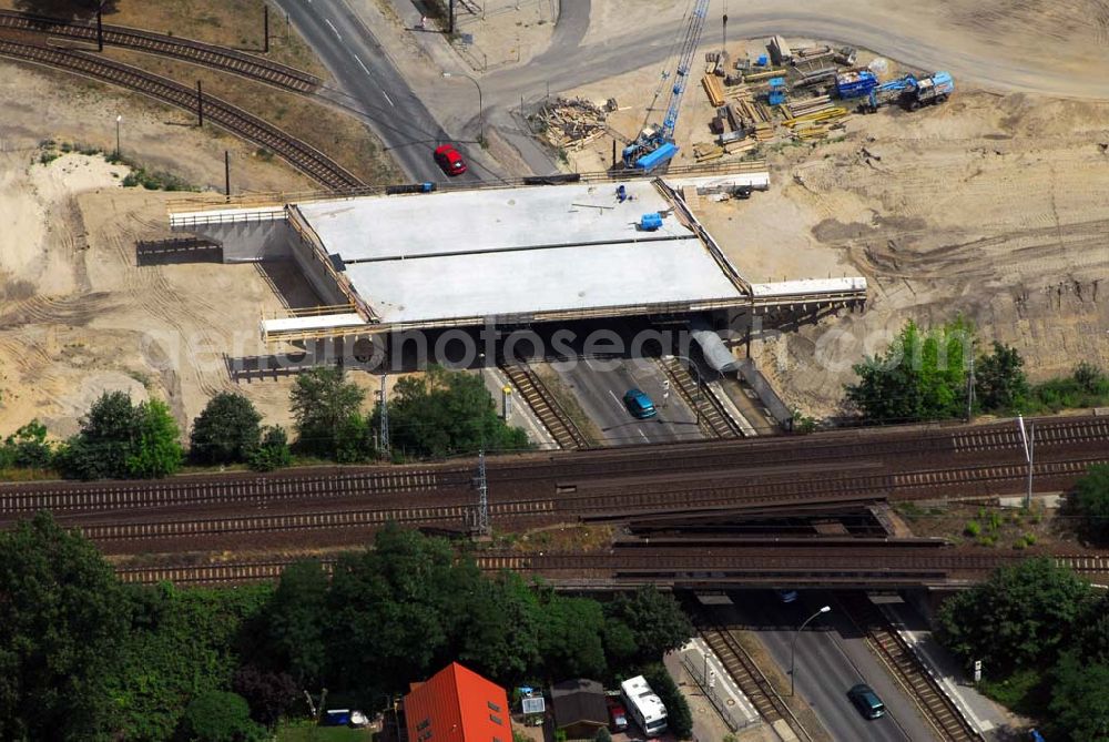 Berlin from above - Blick auf eine Brückenbaustelle der Schälerbau Berlin GmbH in der Dörpfeldstraße in Berlin-Niederschöneweide