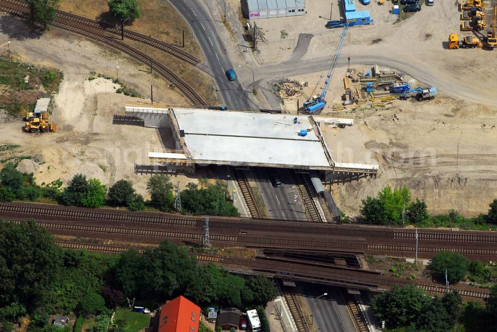 Aerial image Berlin - Blick auf eine Brückenbaustelle der Schälerbau Berlin GmbH in der Dörpfeldstraße in Berlin-Niederschöneweide