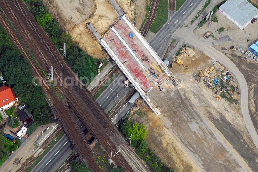 Aerial image Berlin - Blick auf eine Brückenbaustelle der Schälerbau Berlin GmbH in der Dörpfeldstraße in Berlin-Niederschöneweide.