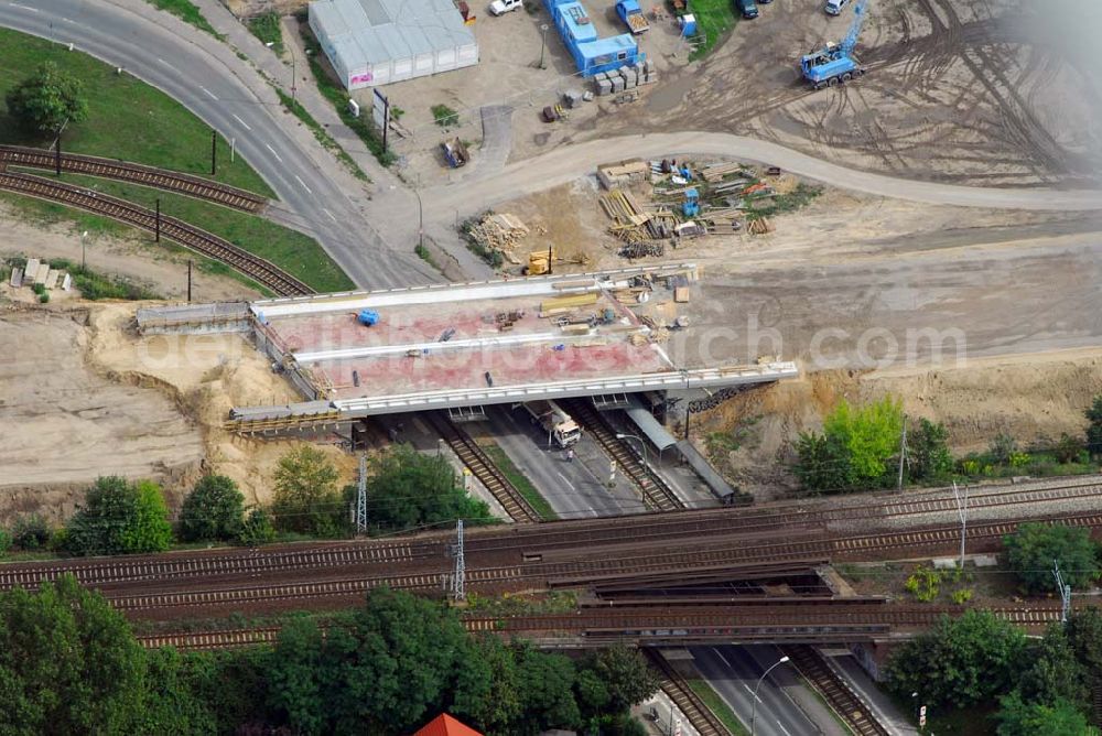 Aerial photograph Berlin - Blick auf eine Brückenbaustelle der Schälerbau Berlin GmbH in der Dörpfeldstraße in Berlin-Niederschöneweide.