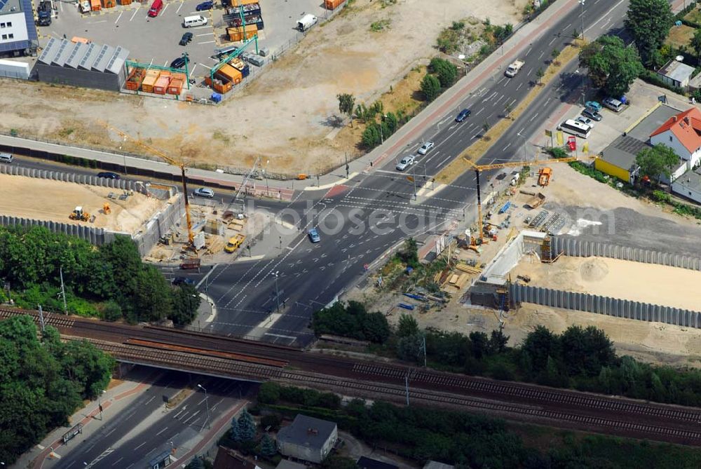 Aerial image Berlin - Blick auf eine Brückenbaustelle der Sächsische Bau GmbH an der Oberspreestraße in Berlin-Niederschöneweide. Sächsische Bau GmbH, herr rainer Möbius, Am Waldschlößchen 1, 01099 DD, Tel.: 0351-8768112, mail: rmoebius@wiebe.de