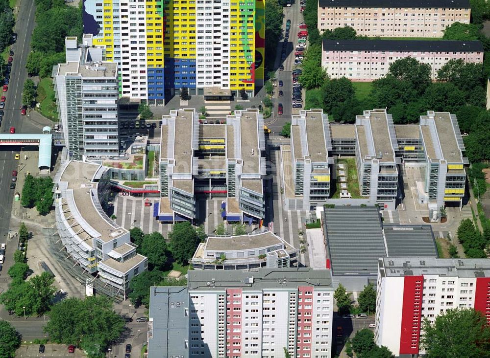 Berlin from above - Blick auf das Büro- und Geschäftshausareal Storkower Bogen der Jost Hurler Beteiligungs- und Verwaltungsgesellschaft GmbH an der Storkower Strasse 207 in 10369 Berlin.