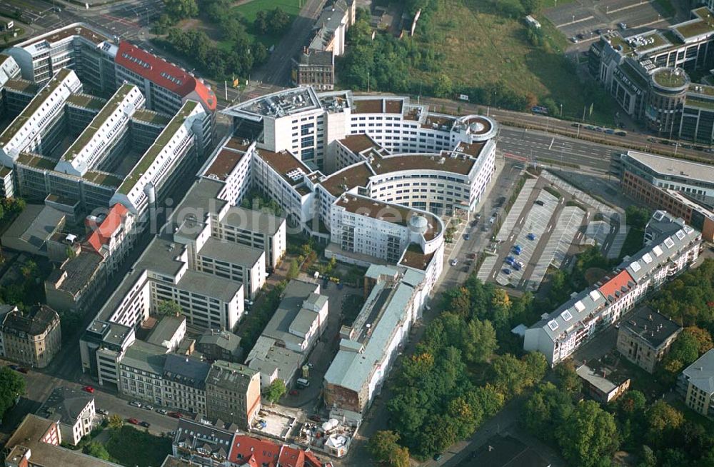 Leipzig / Sachsen from above - Der Listbogen ist eine der besten Büro-Adressen in Leipzig. Nur ca. 800 Meter bis zum Hauptbahnhof und direkt an der B2 gelegen.HVB Immobilien AG; Geschäftsstelle Leipzig; Ludwig-Erhard-Straße 57; 04103 Leipzig; Simone-Angela Moosdorf; Tel. 0341-998-1018; Fax:0341998-1019